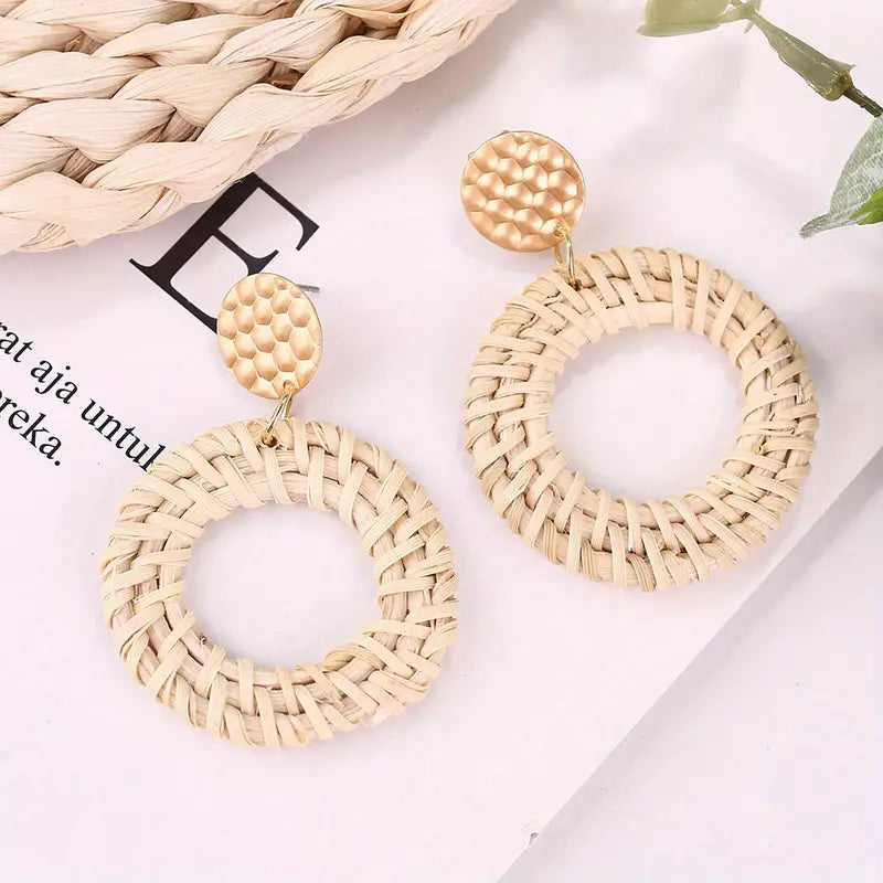 Circle Shaped Straw Rattan Dangle Earrings