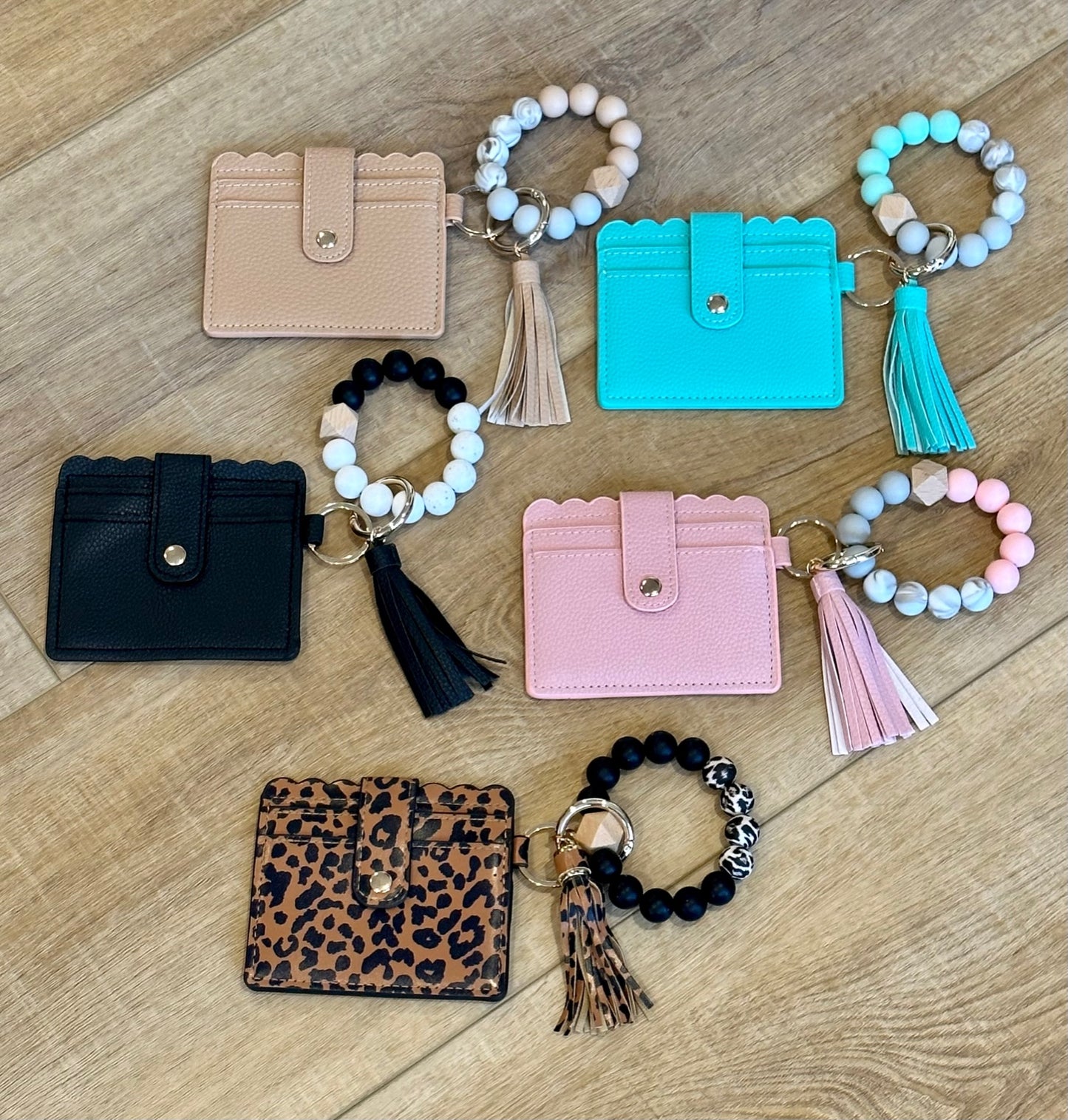 Woman's Wristlet Credit Card Holder Keychain