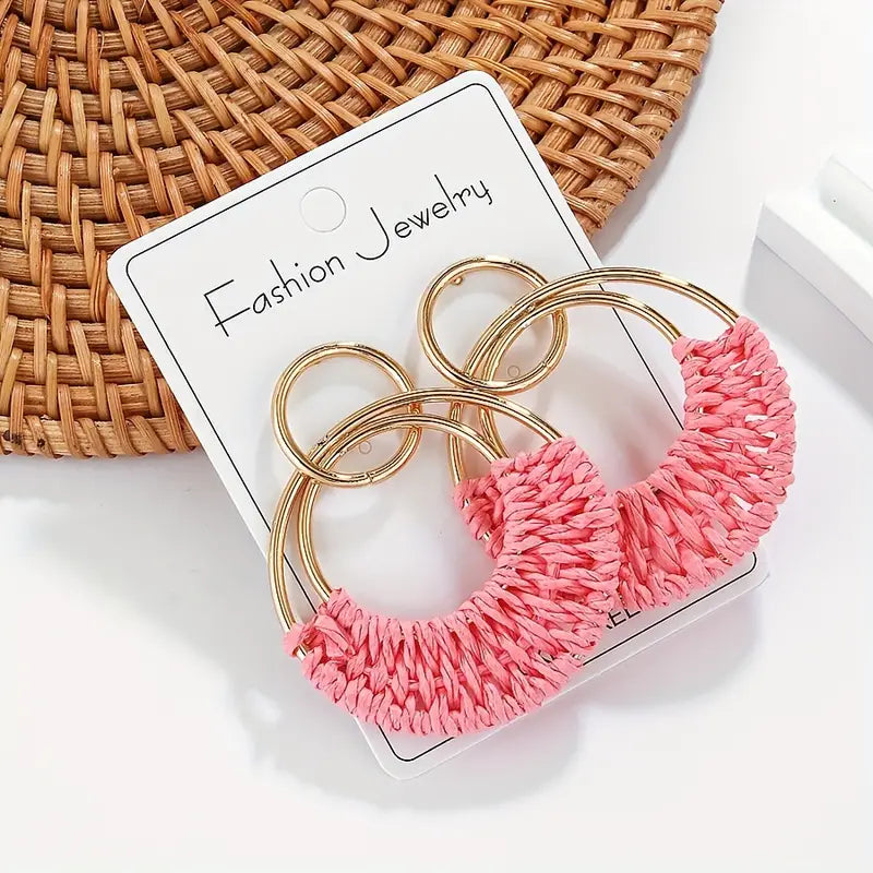 Gold circle knitted dangle earrings