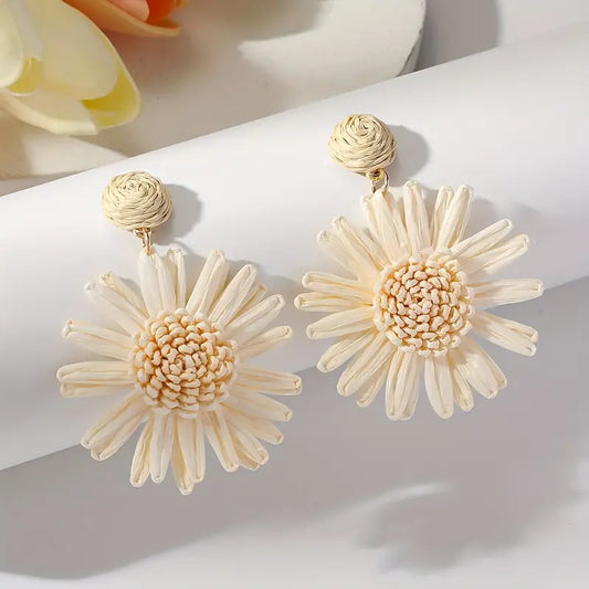 Boho Vacation Style Hand-woven Raffia Sun Flower Dangle Earrings - 2 colors