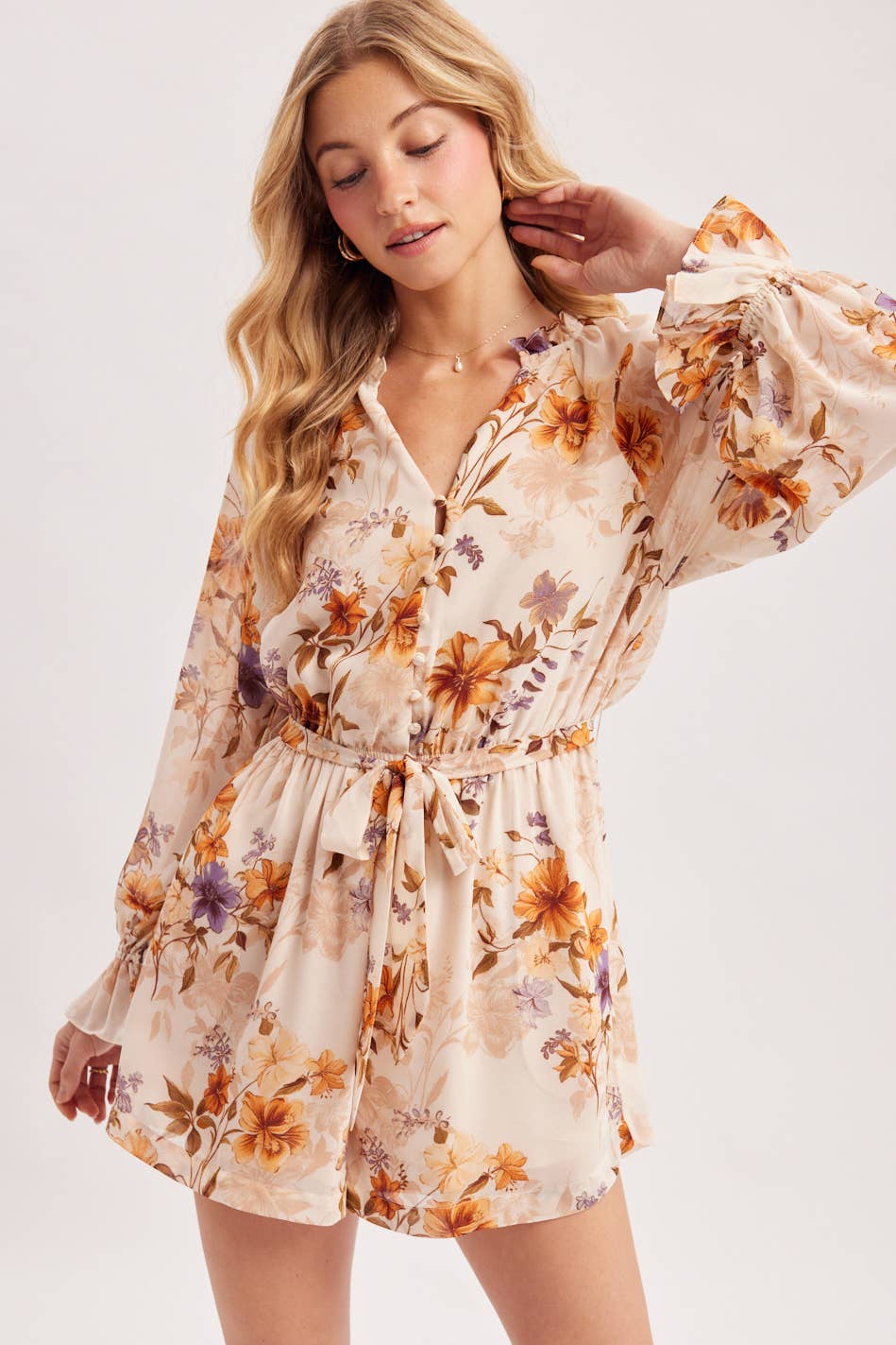 FLORAL V-NECK RUFFLED COLLAR  ROMPER