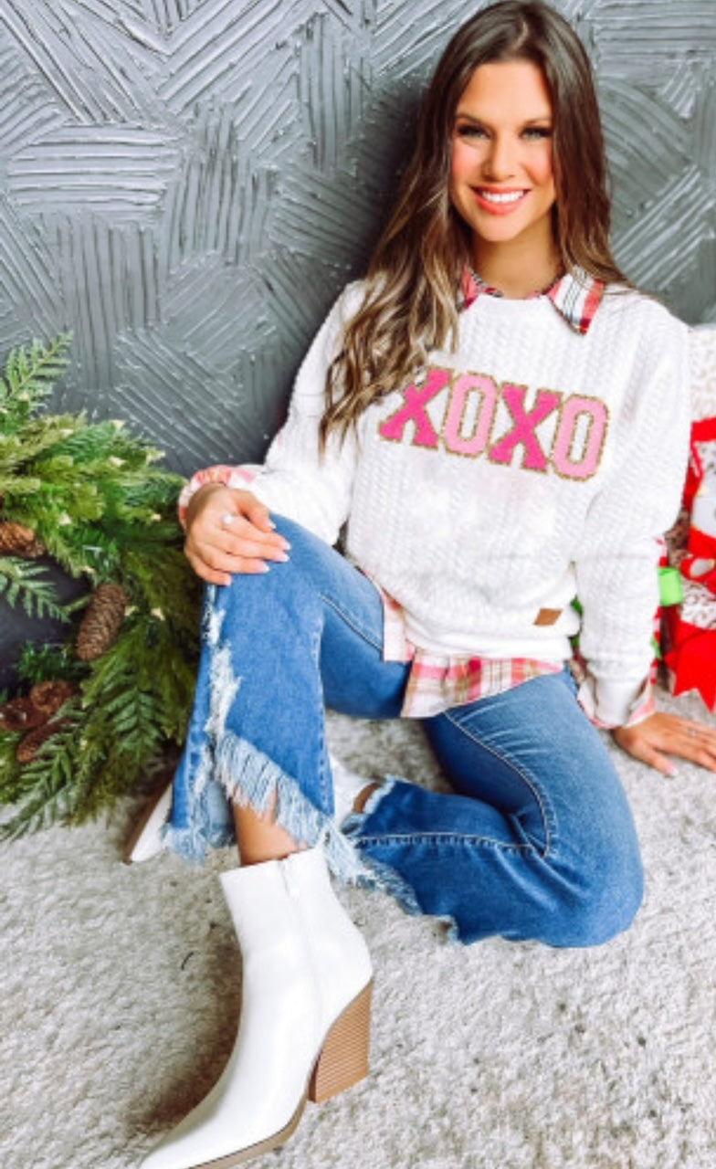 White XOXO Chenille Letter Patch Quilted Sweatshirt