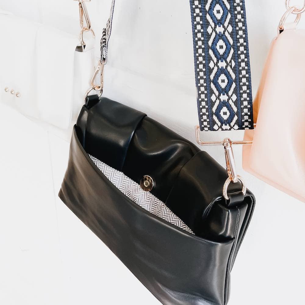 Aurora Crossbody Clutch Bag: Black