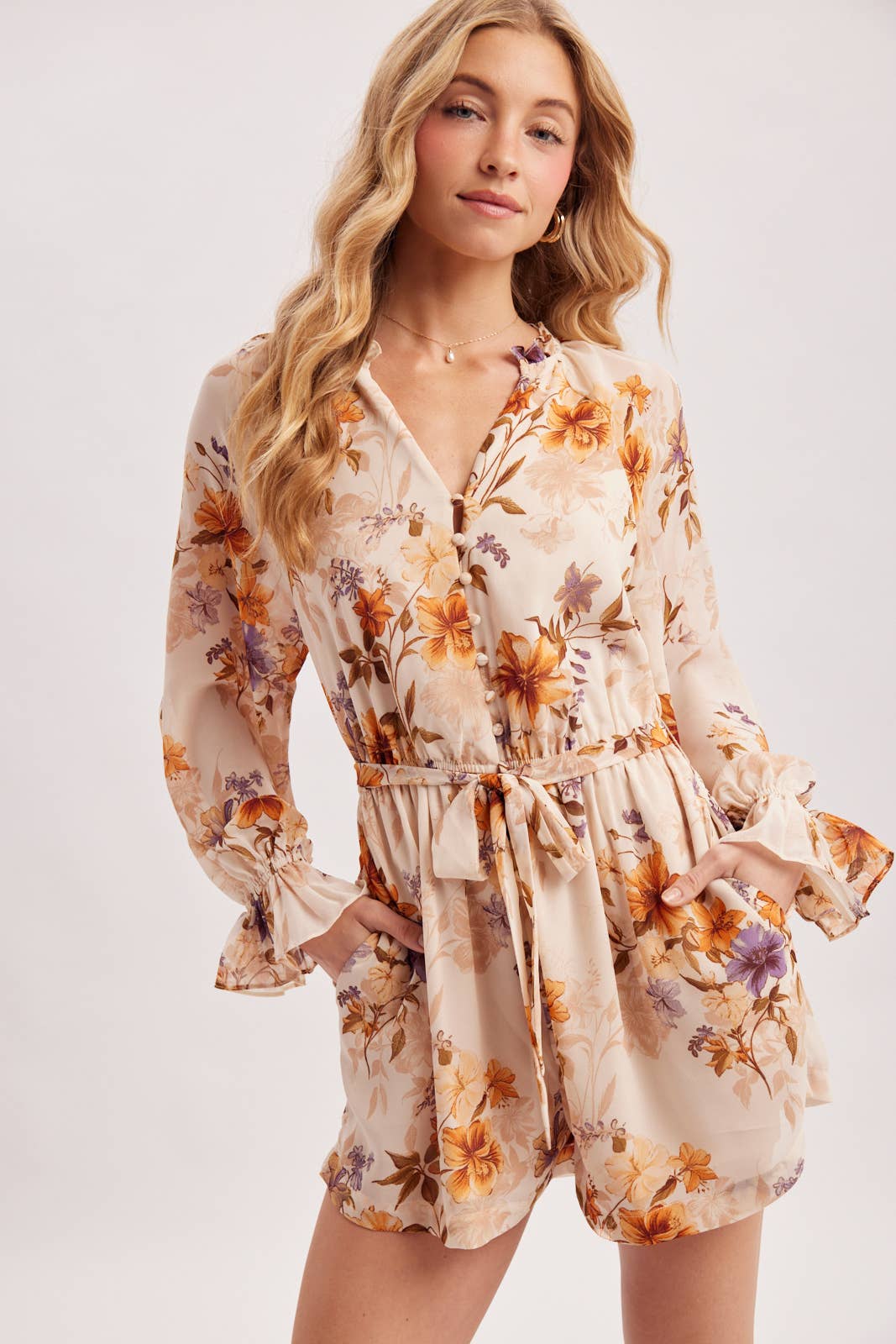FLORAL V-NECK RUFFLED COLLAR  ROMPER