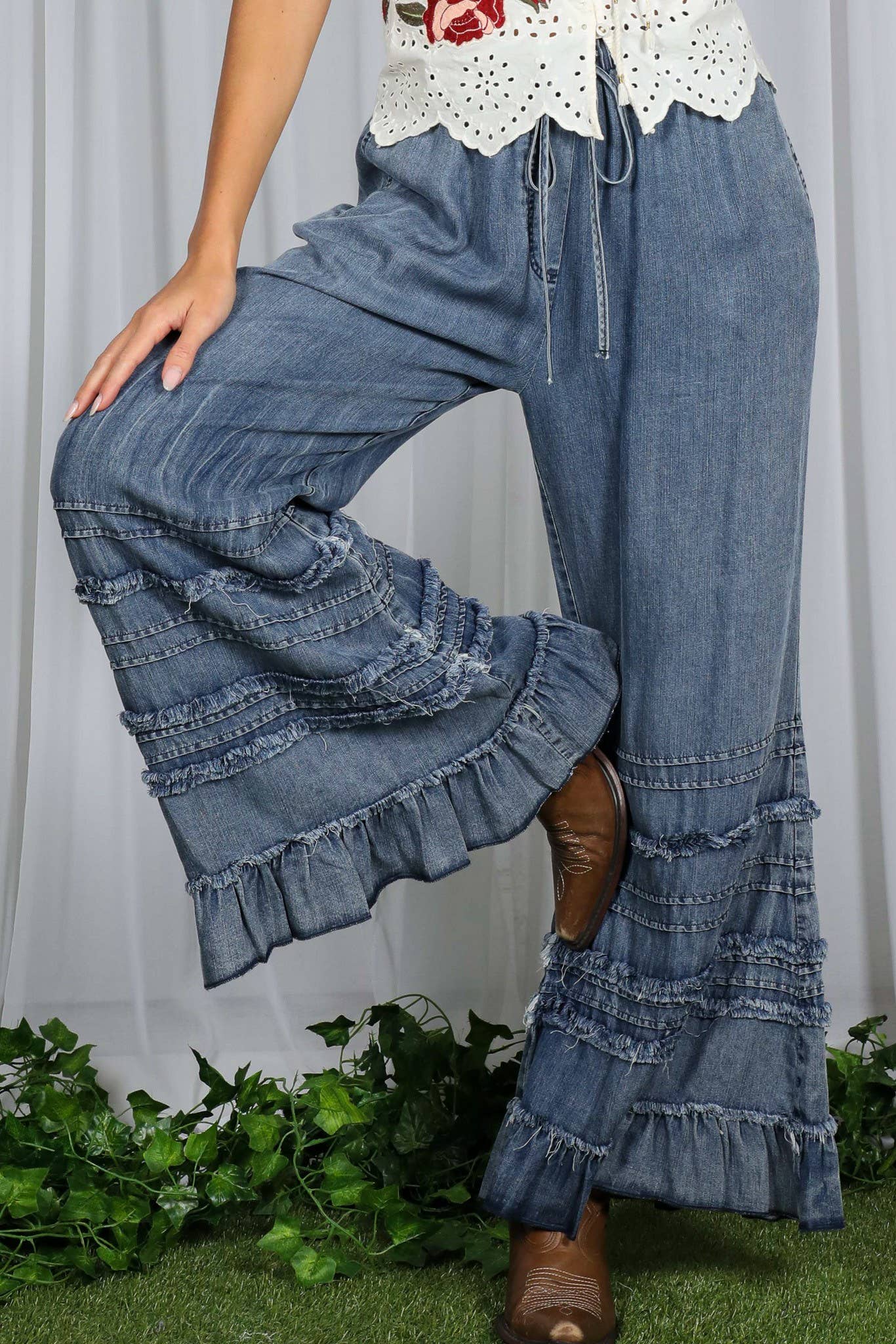 Chambray Ruffle Hem Crop Pants